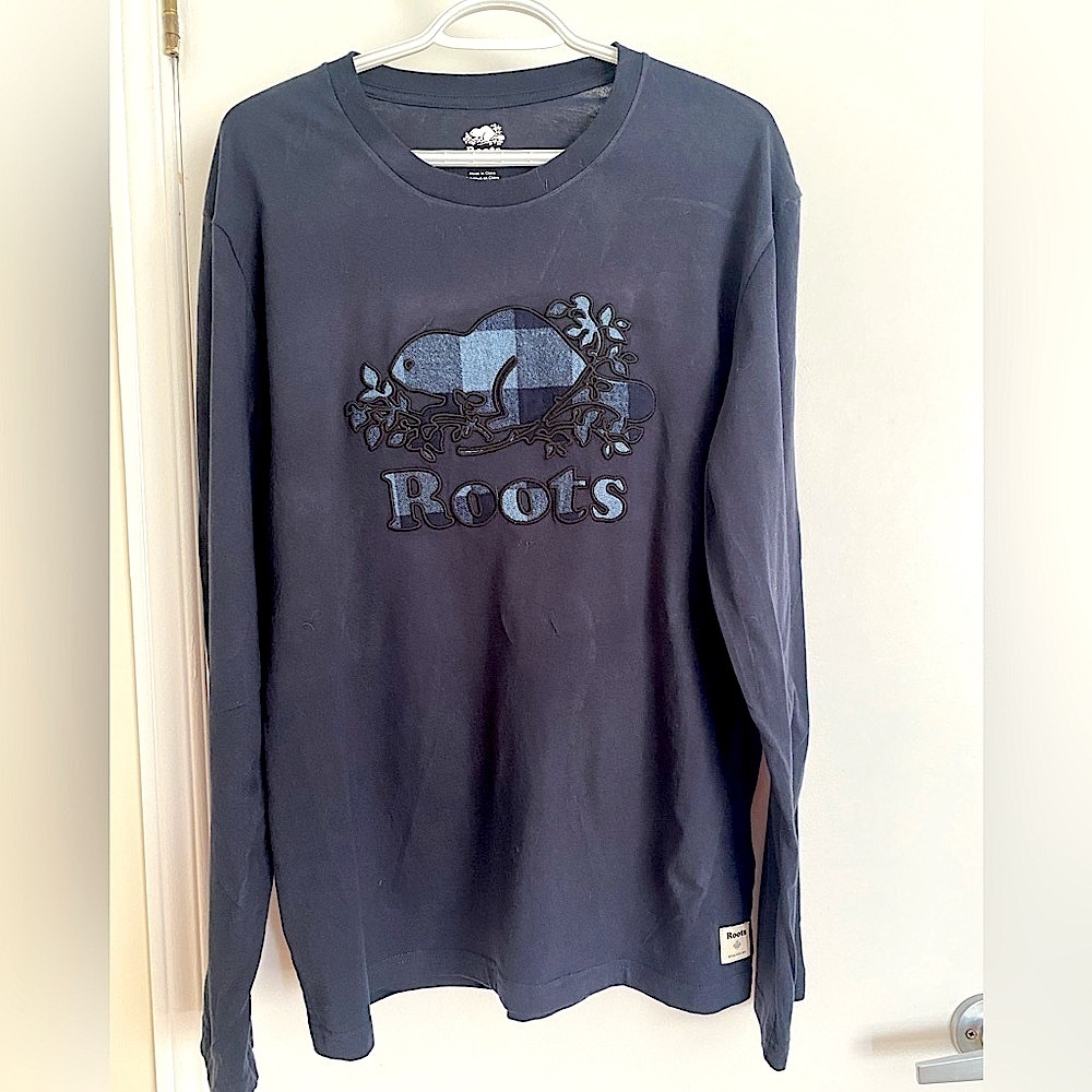 ROOTS, blue long sleeved T-Shirt.